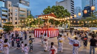 【2026年最新版】大阪ミナミから行ける夏祭り 天神祭・難波八阪神社・生國魂祭・住吉祭まで、海外観光客にもおすすめの大阪夏祭りガイド