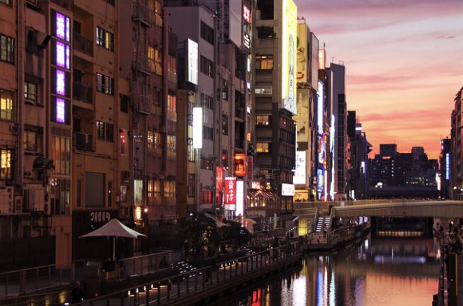 夕暮れの道頓堀